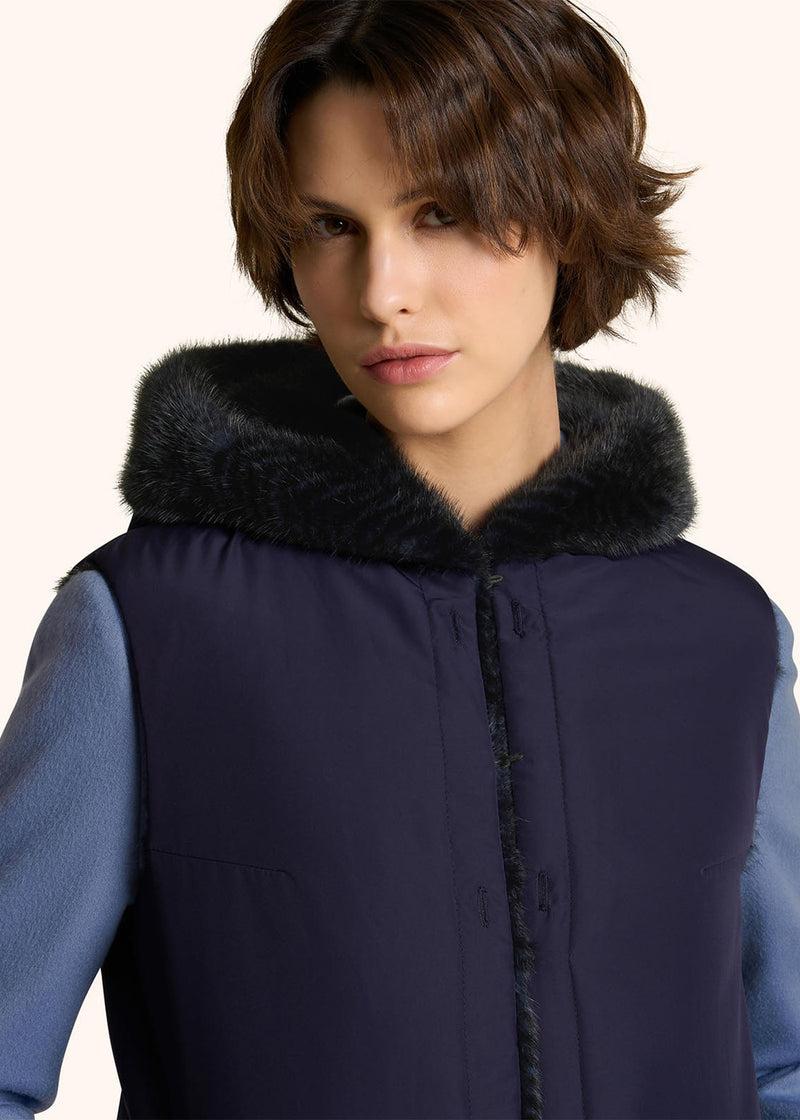 SLEEVELESS MINK JACKET