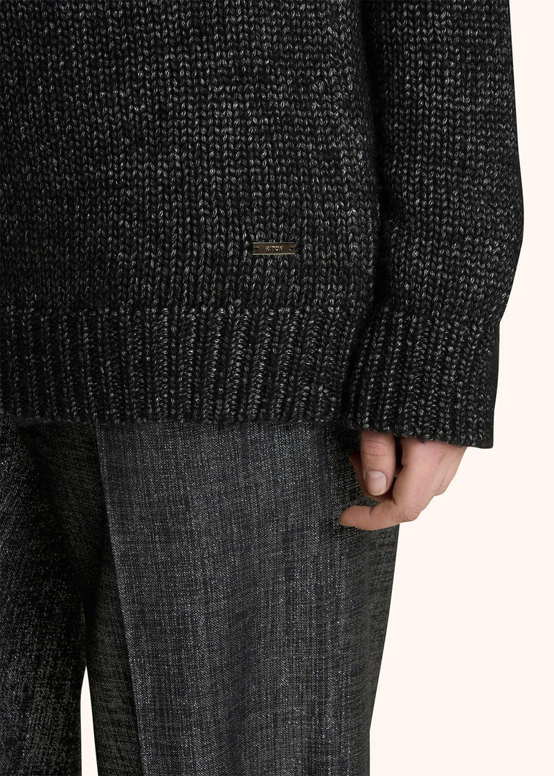 CASHMERE JUMPER WITH PERFORATED DETAILING