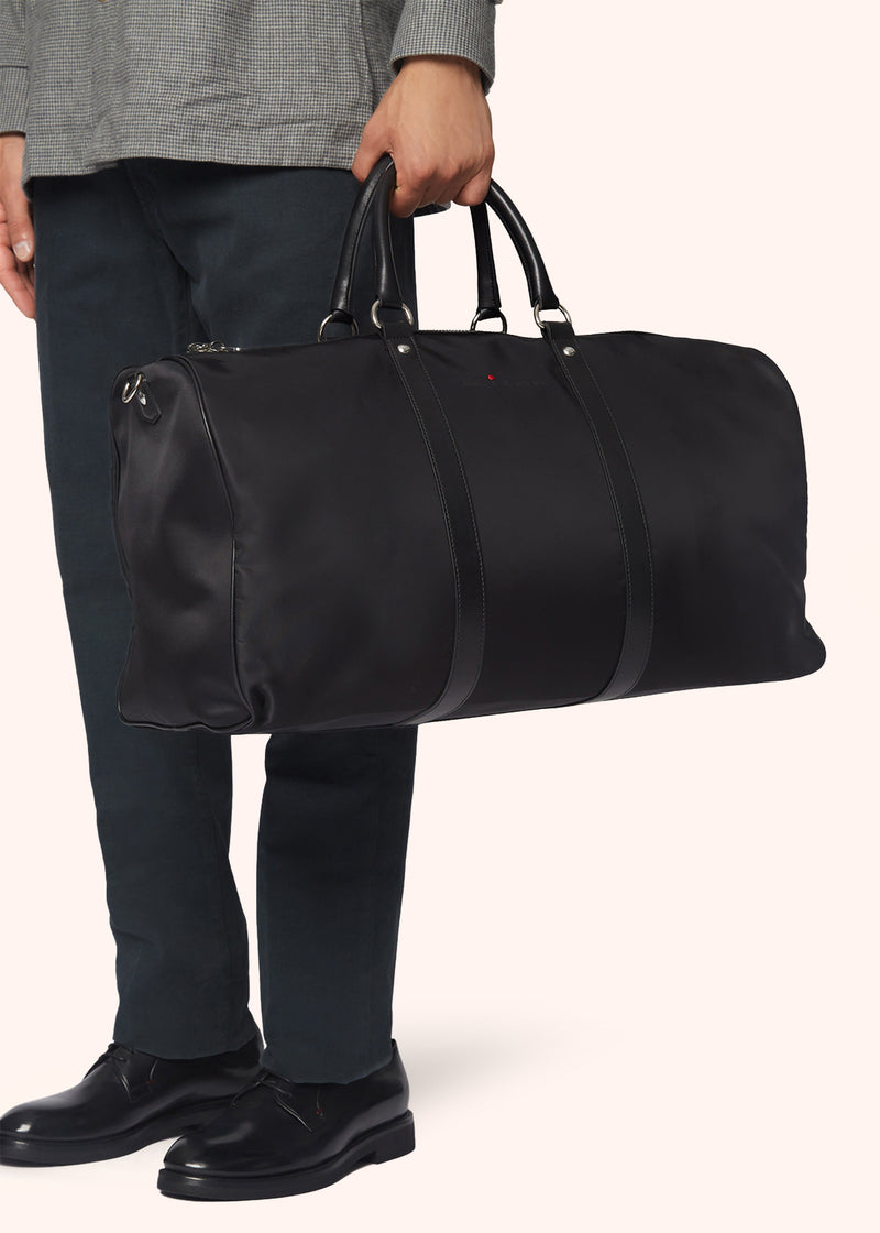 GYM BAG WITH LEATHER INSERTS