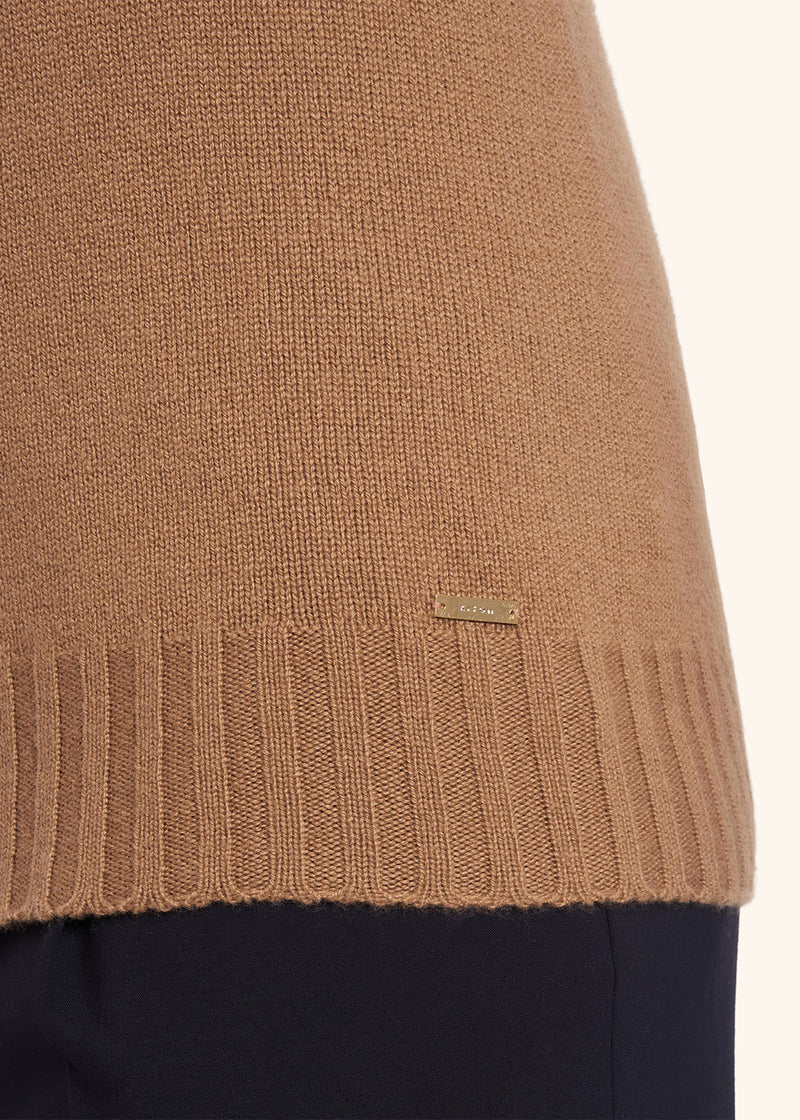 Kiton camel sweater for woman, in cashmere 5